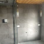 Double douche avec cascade et ciel de pluie - Rénovation d’une salle de bain à Andrézieux-Bouthéon (42)