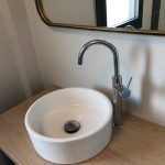 Zoom sur la nouvelle vasque - rénovation de salle de bain à La Rochelle