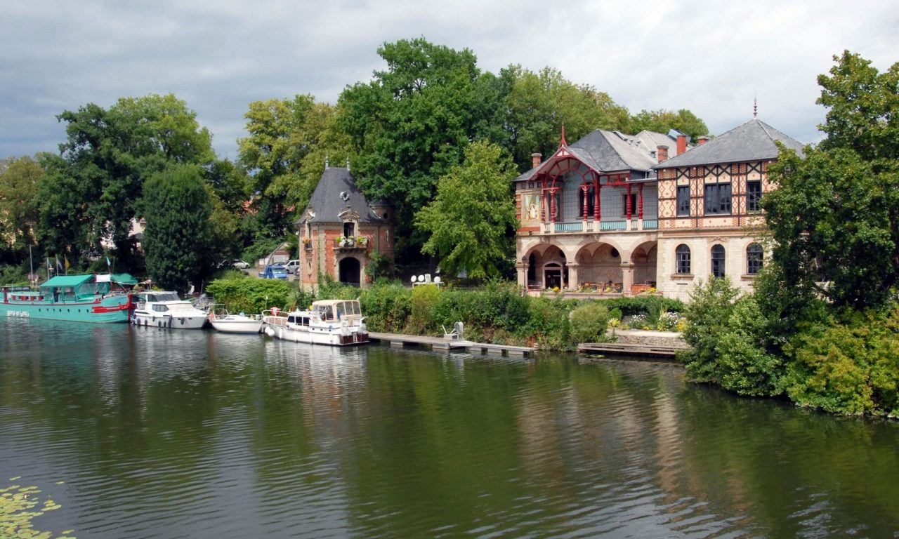 illiCO travaux Sarreguemines - Forbach - maison ancienne casino en bord d'eau