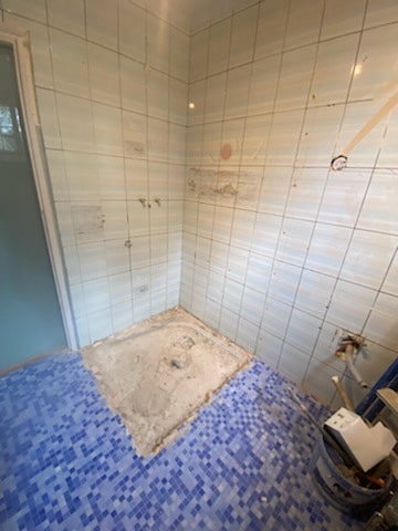 Rénovation d’une salle de bain à Inzinzac-Lochrist, près de Hennebont (56)