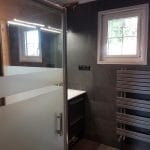 Vue générale de la salle de bain rénovée - Rénovation d'une salle de bain à Inzinzac-Lochris (56) près de Hennebont