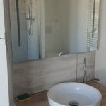 Vasque sur meuble, avec miroir - Rénovation d'une salle de bain à Linselles (59)