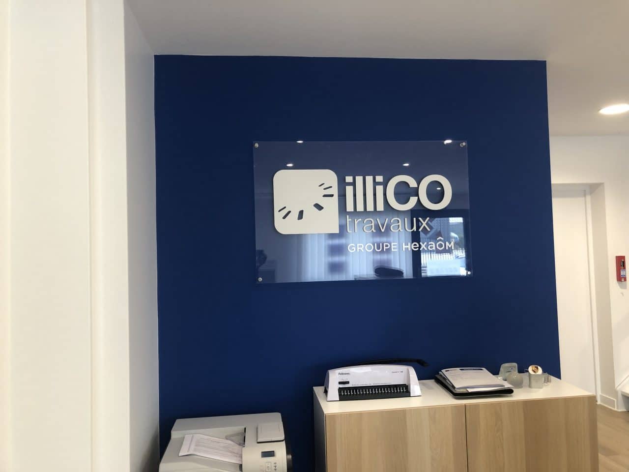 illiCO travaux La Baule - Pornichet - agence intérieure - agence intérieure logo illiCO