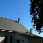 Dépose de la toiture du garage - rénovation de toiture sur l'île de Groix