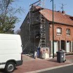 Pose de l'échafaudage - ravalement de façade en rejointoiement à Tourcoing