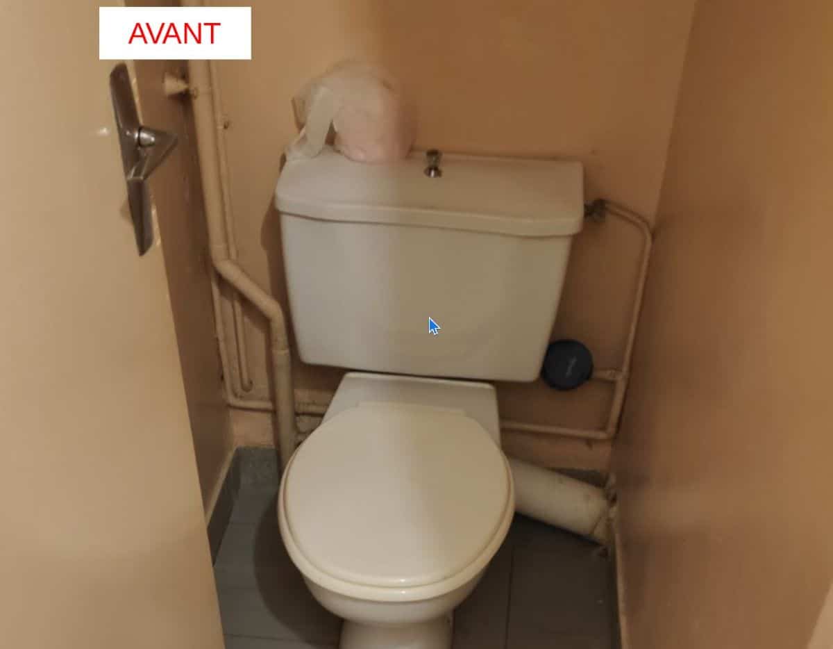 Coin WC avant travaux - Rénovation complète d'un appartement à Brest
