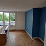Dépose de cloisons pour créer une vaste pièce de vie - Rénovation complète d'un appartement à Brest