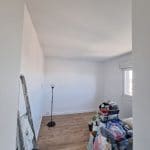 Pose d'un parquet et remise en peinture - rénovation d'un appartement à Villejuif (94)