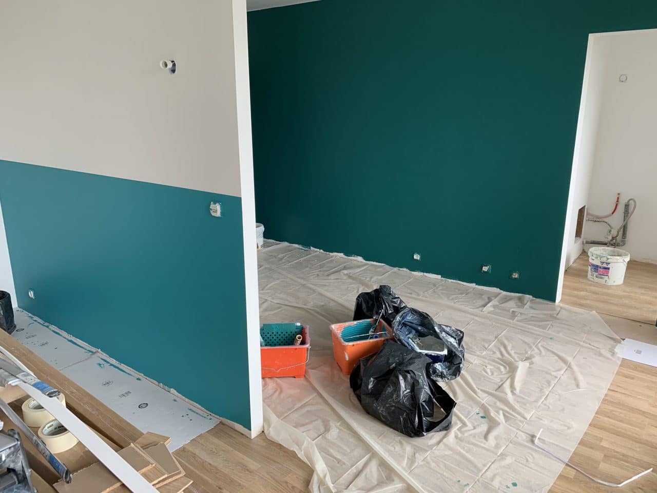 rénovation d'appartement pour de la locatif à Bordeaux - pendant travaux peinture