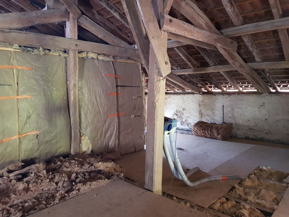 avant travaux Aménagement salle de bain sous combles combles à Masparraute par illiCO travaux