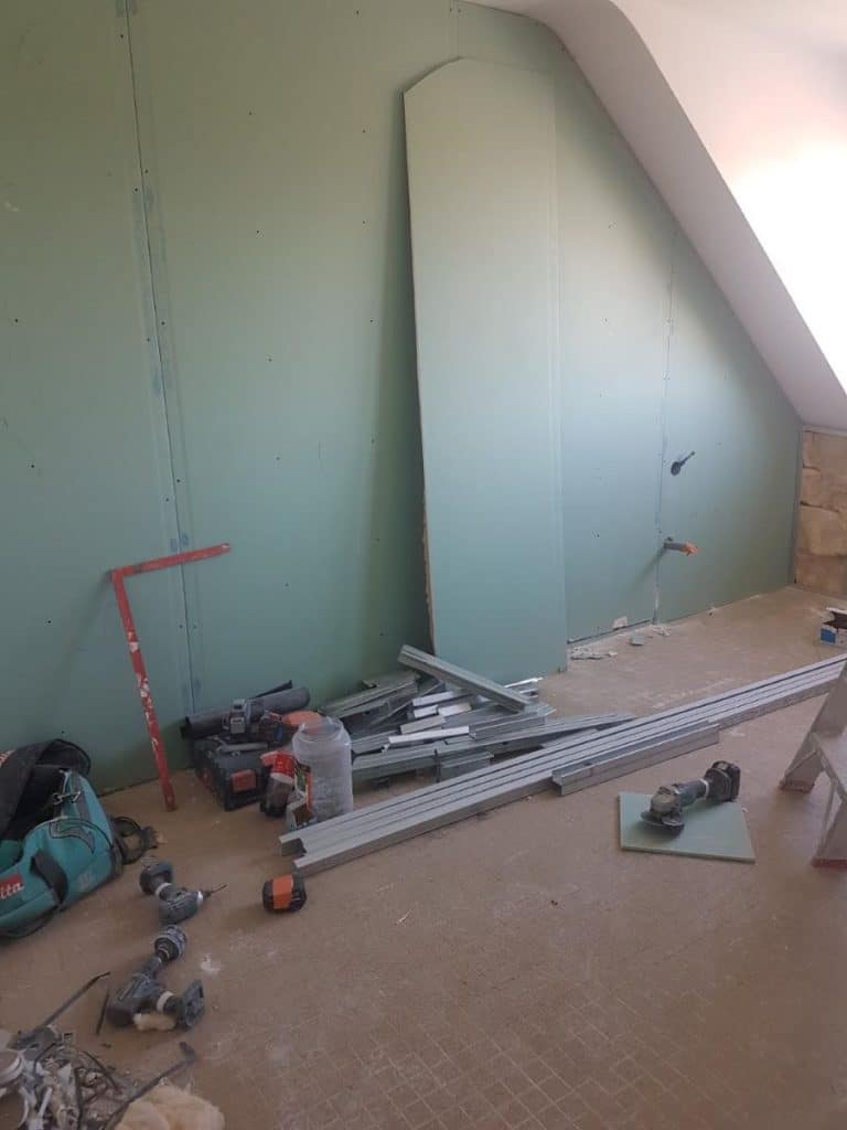 Doublage et isolation des murs - Rénovation d'un appartement à Lorient en vue d'une mise en location