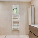 Rénovation complète d'une salle de bain aux Matelles près de Montpellier par illiCO travaux