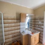 rénovation d'une salle de bain à Lanester - avant travaux meuble vasque