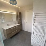 rénovation d'une salle de bain à Lanester - meuble double vasque