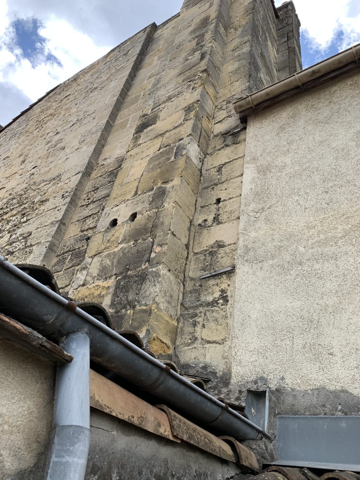 Démolition d’un conduit de cheminée à Bordeaux (33)