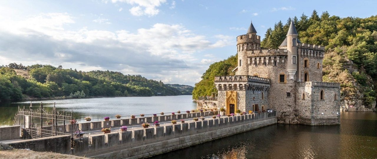 illiCO travaux Feurs - Plaine du Forez - Château de la Roche