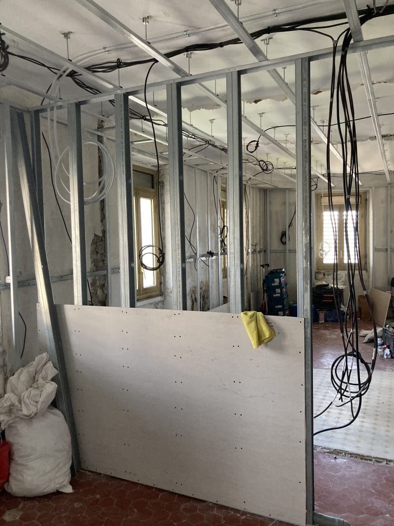 rénovation et aménagement d'un appartement à Avignon - pendant travaux de rénovation