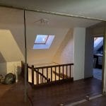 Ouverture sur l'escalier - Rénovation partielle d'une maison à Pleucadeuc dans le Morbihan