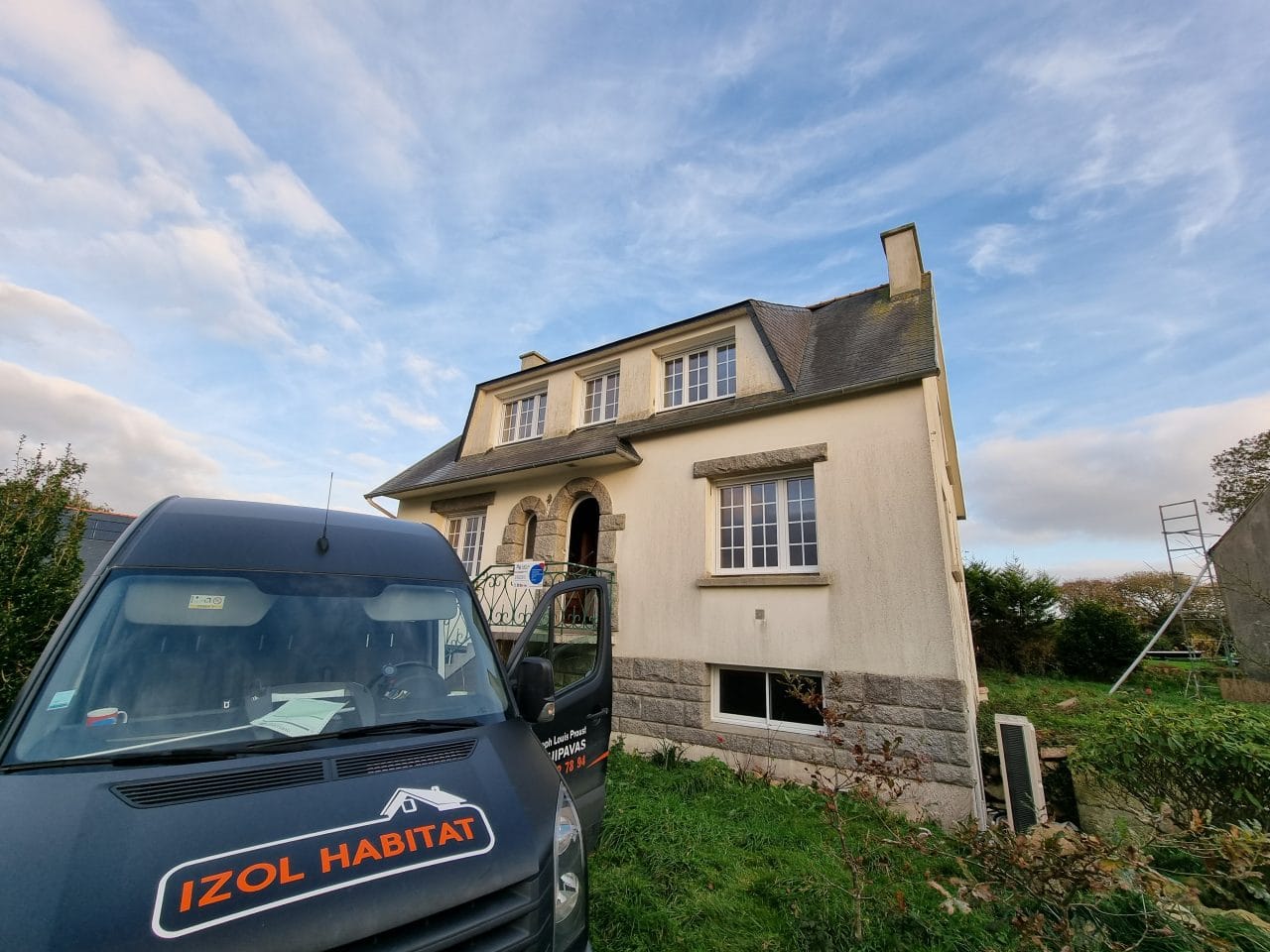 Rénovation partielle d’une maison néo-bretonne à Lanrivoaré (29)