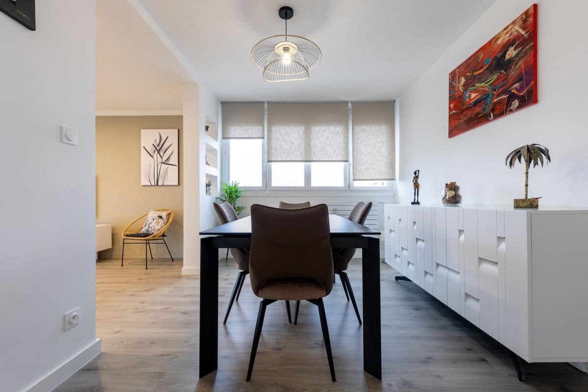 Rénovation de la salle à manger - Rénovation complète d'un appartement à Décines-Charpieu par illiCO travaux