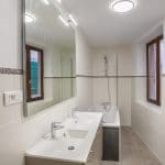 Salle de bain rénovée - rénovation d'un appartement à Westhoffen par illiCO travaux