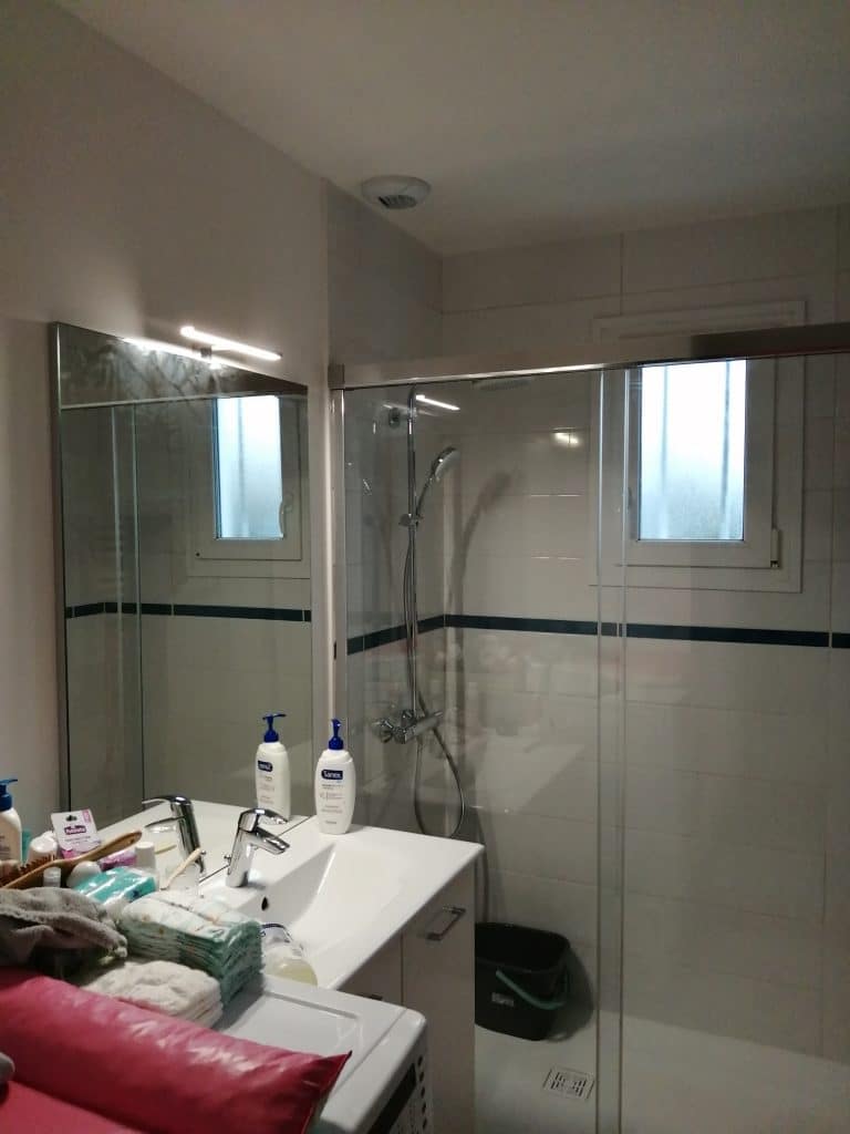 Rénovation complète de salle de bain à Challet (28)