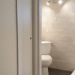 rénovation d'une salle de bain à Biarritz - rangements
