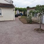 Plantation en cours - Travaux d'aménagement extérieur à Cognac par illiCO travaux