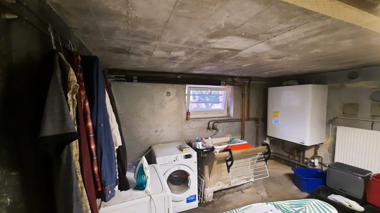 aménagement d'un sous-sol à Mâcon - pièce principale avant travaux de rénovation