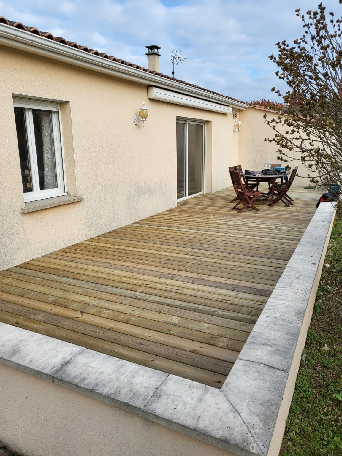 Aménagements de l’extérieur d’une maison à Moulidars (16)