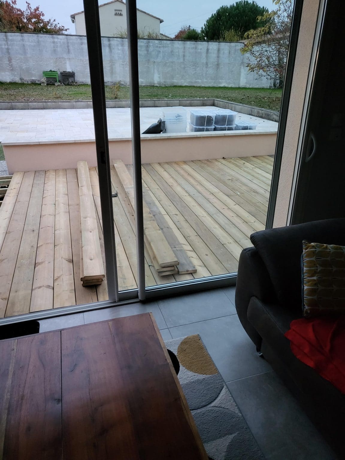 Aménagements de l’extérieur d’une maison à Moulidars (16)
