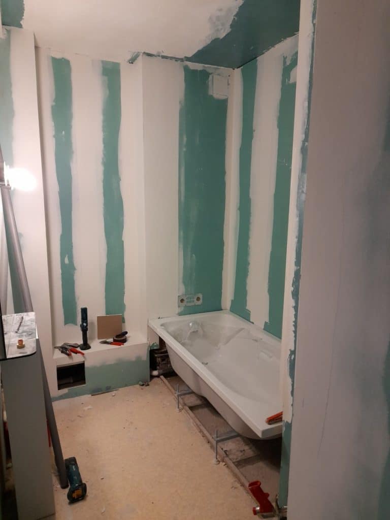 Rénovation salle de bain en cours - Rénovation partielle d'un appartement à Lille