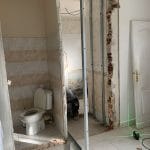 En cours de modification des murs - Rénovation d'une salle de bain à Mérignac