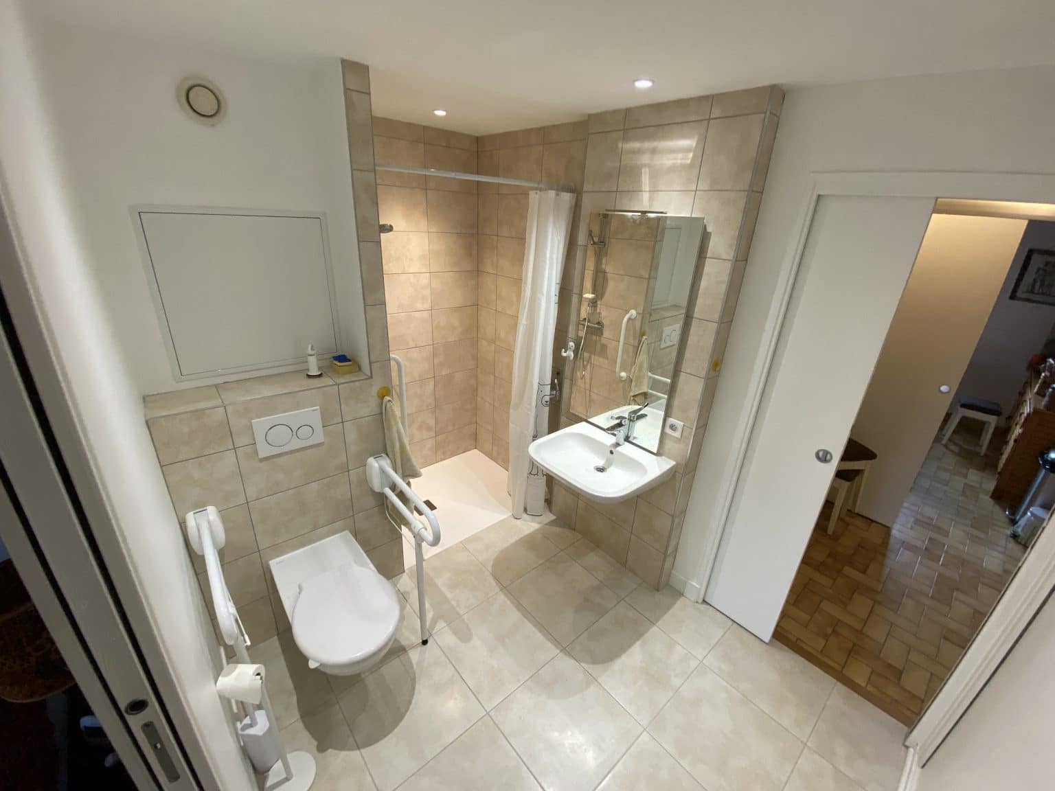 Rénovation d’une salle de bain PMR à Eybens (38)