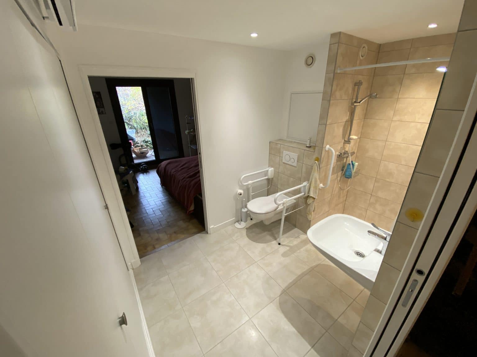 Rénovation d’une salle de bain PMR à Eybens (38)