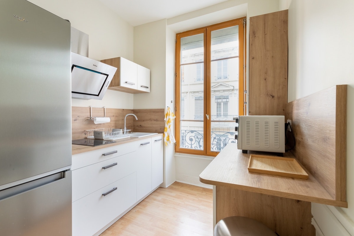 Cuisine aménagée - Rénovation d'un appartement dans le 6e arrondissement de Lyon
