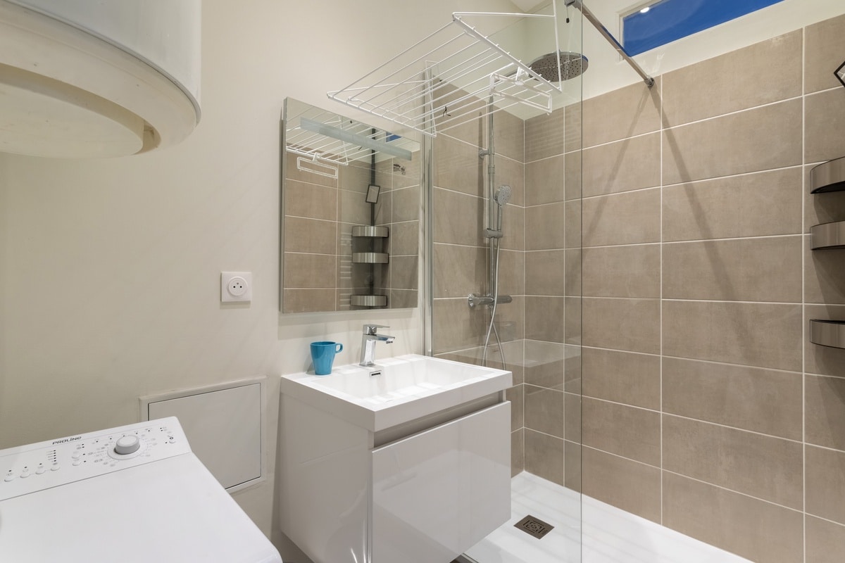 Nouvel agencement de salle de bain - Rénovation d'un appartement dans le 6e arrondissement de Lyon