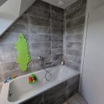 rénovation d'un étage d'une maison à Porspoder - salle de bain avec baignoire