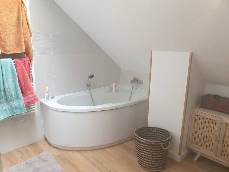 Nouvelle baignoire - Rénovation d'une salle de bain à Villenave d'Ornon