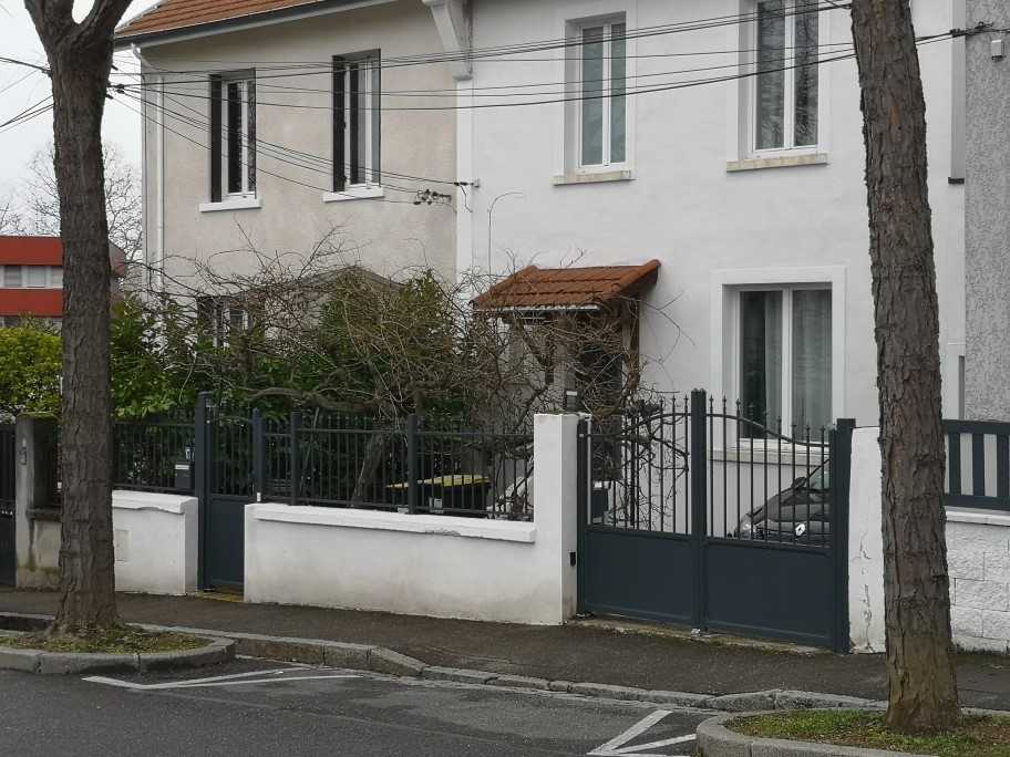 Rénovation et extension maison Lyon - portail noire et clôture