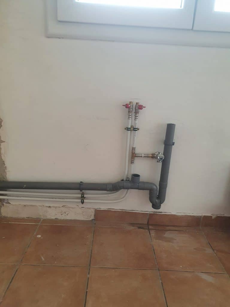 Rénovation de la plomberie dans une cuisine à Toufflers (59)