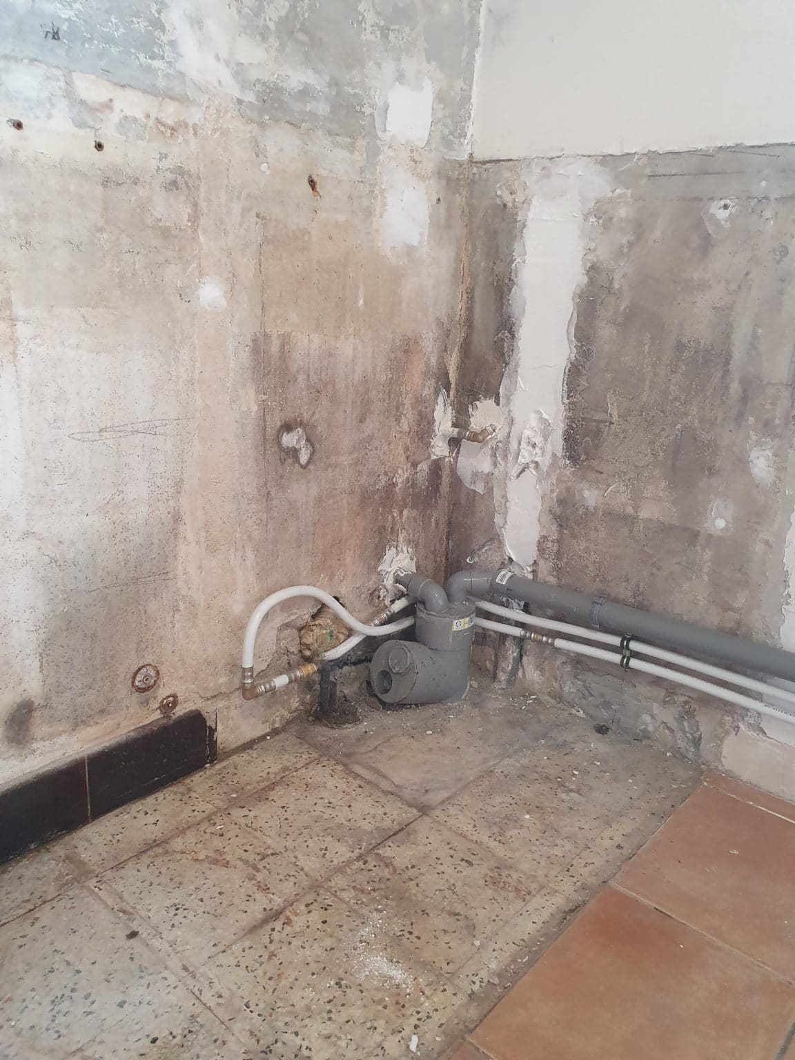 Rénovation de la plomberie dans une cuisine à Toufflers (59)