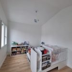 Chambre avec fenêtre - Surélévation d'une maison à Antony
