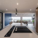 Rénovation complète maison Toulouse - cuisine LEDs au plafond