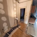 Modification d'une cloison - Rénovation complète d'un appartement à Strasbourg par illiCO travaux