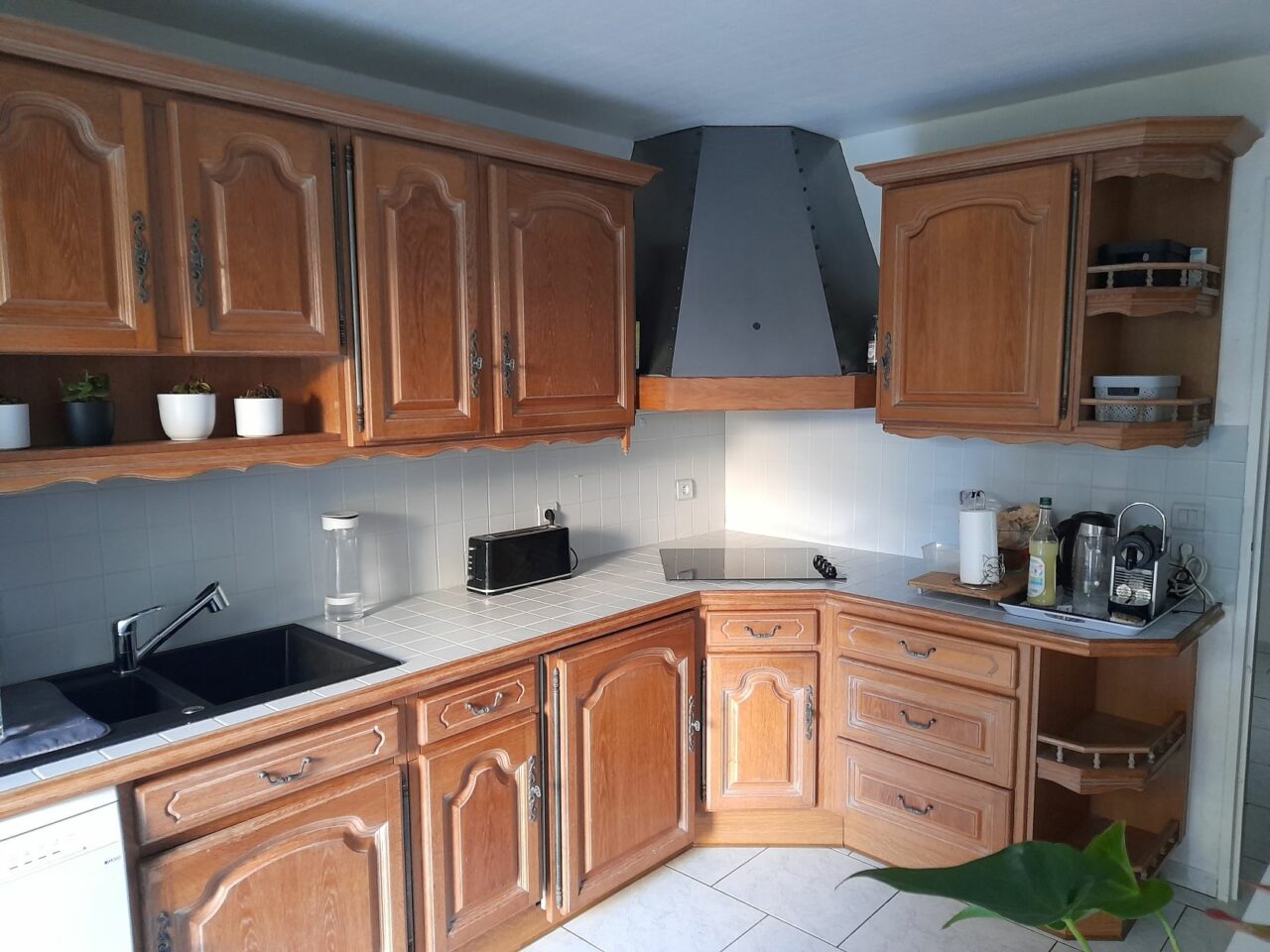 Démolition et travaux électriques dans une cuisine à Marcq-en-Barœul (59)