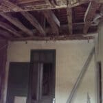 Chambre avant travaux - Rénovation complète d'une maison à Saramon par illiCO travaux Auch