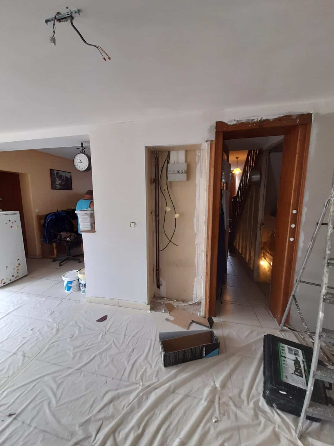 Travaux préparatoires avant rénovation de cuisine à Wattrelos (59)