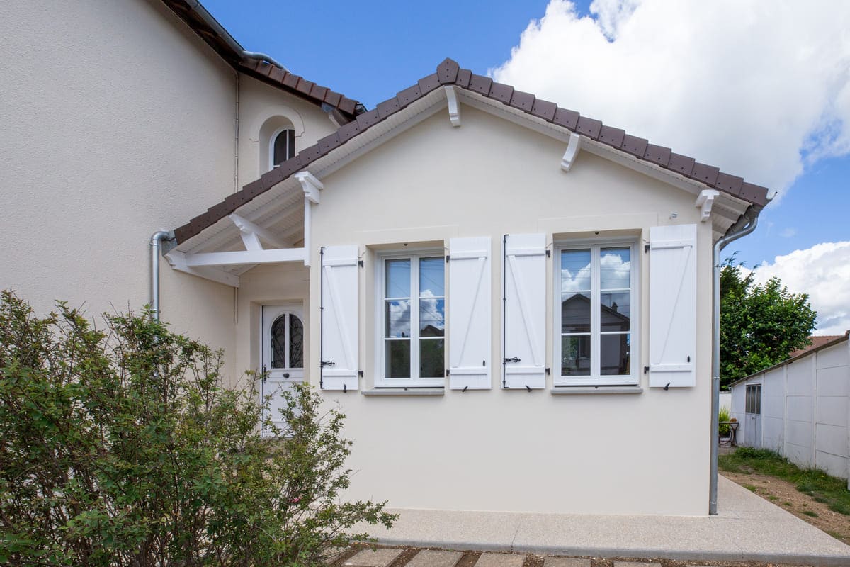 Construction d'une extension de maison à Vernon - façade de l'extension