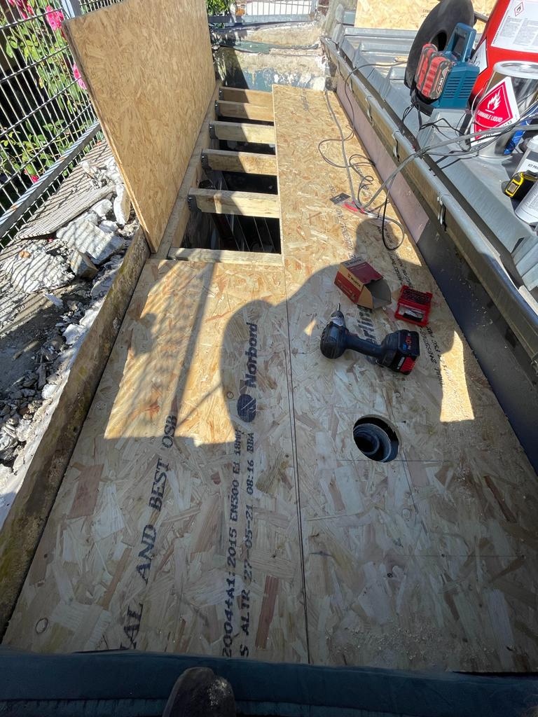 Rénovation d’une toiture d’arrière cuisine à La Madeleine (59)